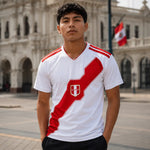 WM 2026 Supportershirt Peru in weiß-rot als Fußballshirt für Herren
