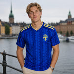 WM 2026 Supportershirt Schweden in blau als Fußballshirt für Herren