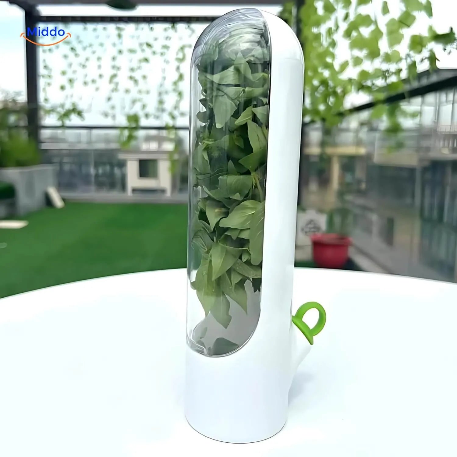 Freshherbkeeper™ Kräuterkonservierungstool Auf Einem Tisch