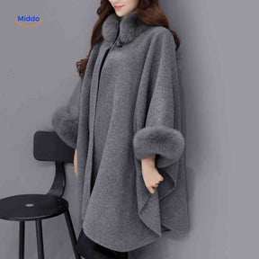 Furina Capejacke grauer Woll-Poncho mit Pelz - www.middo.de