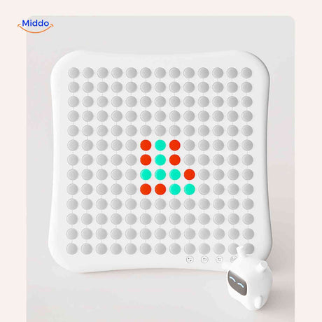 Gobango Spielkonsole in Weiß mit LED-Spielbrett, bunten Pixelmustern und Roboterfigur – www.middo.de