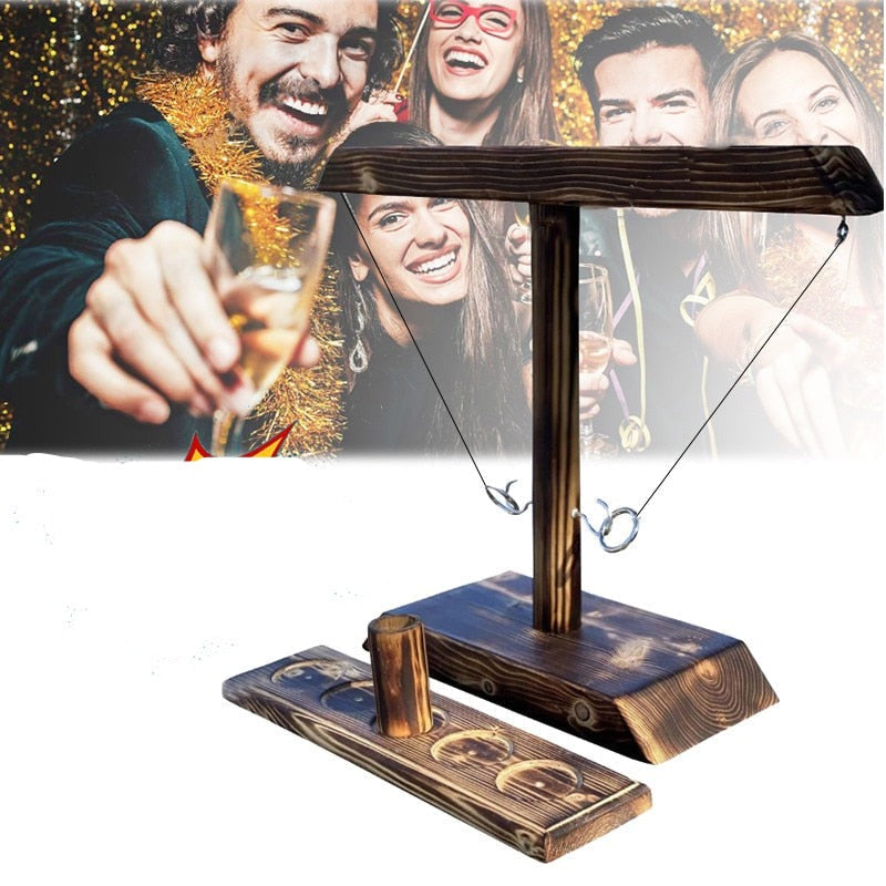 Feier mit dem Holz-Ringwurf-Trinkspiel
