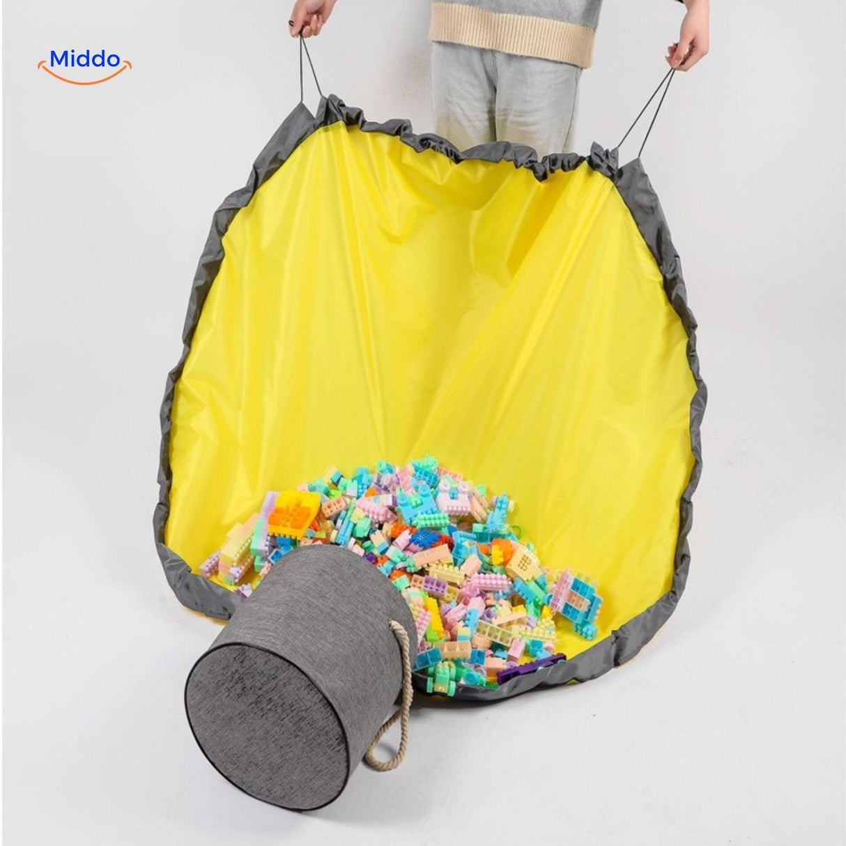legotote halbvoll mit Spielzeug