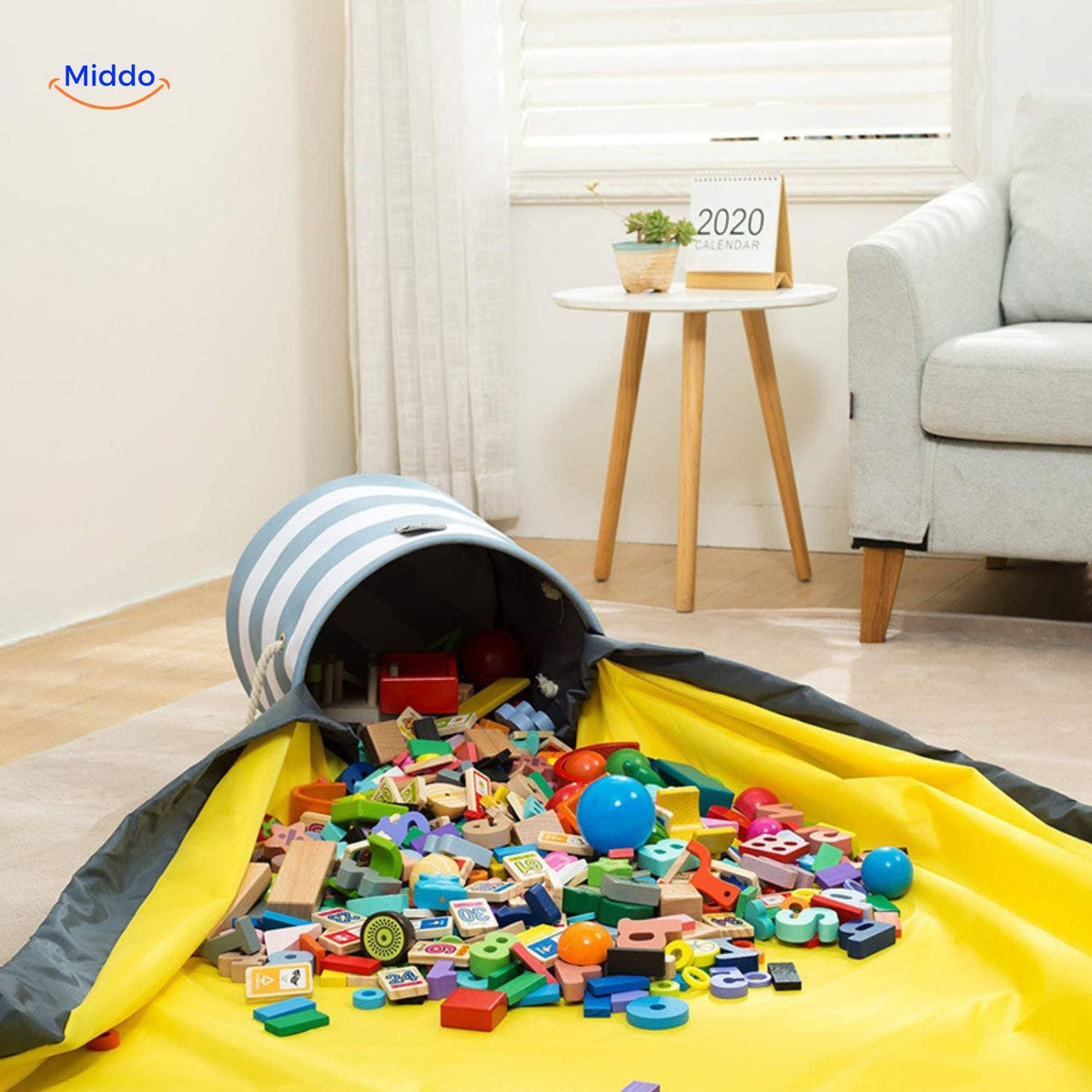 legotote im Wohnzimmer mit Spielzeugset