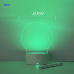 luminote Schreibtischlampe runde Maße auf grün beleuchtet Panel middo.nl