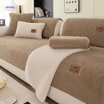 LuxeLamb Sofa Kissen beige Stoff mit weißen Decken