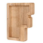 Holzspardose in Form des Buchstaben F, ideal für Kinder.