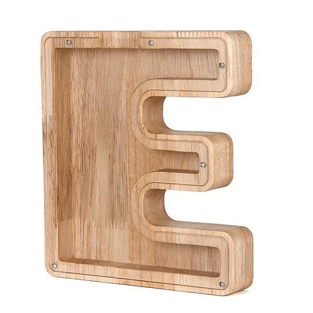 Holz-Alphabet-Sparschwein Buchstabe E aus nachhaltigem Holz.