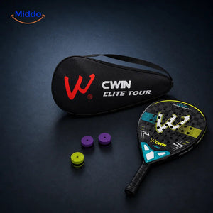 ApexTour Padelschläger: Schläger mit Tasche und farbigen Overgrips.