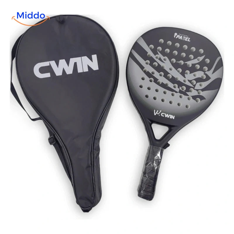 CourtControl Padelschläger: grauer Schläger mit schwarzer Hülle vor weißem Hintergrund.