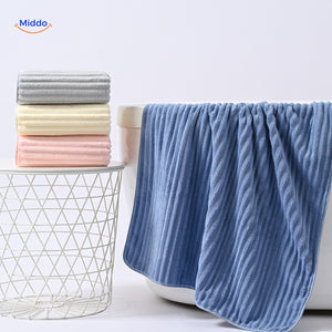 Ananas-Grid Badhandtuch Absorbierend Schnelltrocknend Weiß Perfektes Geschenk