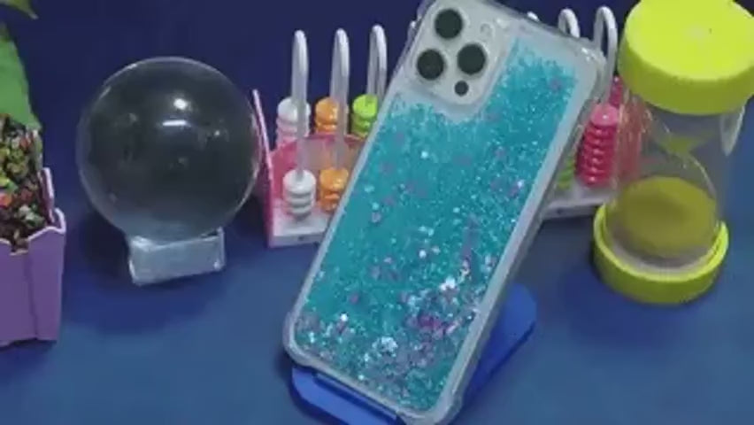 GlowSand Handyhülle mit blauem, rosa Glitzer-Flüssigkeitsaufbau