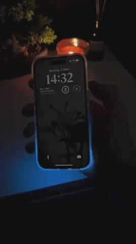 GlowSand Telefonhülle mit LED-Beleuchtung im Dunkelstil