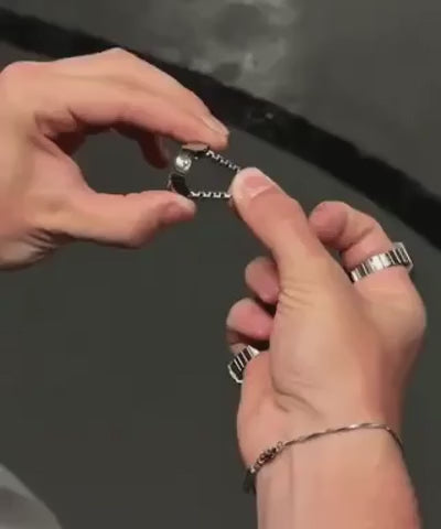Timevera Silberne Ringuhren mit verstellbarem Armband - www.middo.de