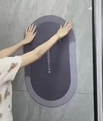 Produktvideo: Aquastep™ Badematte | Schnell trocknend, rutschfest und wasserabsorbierend