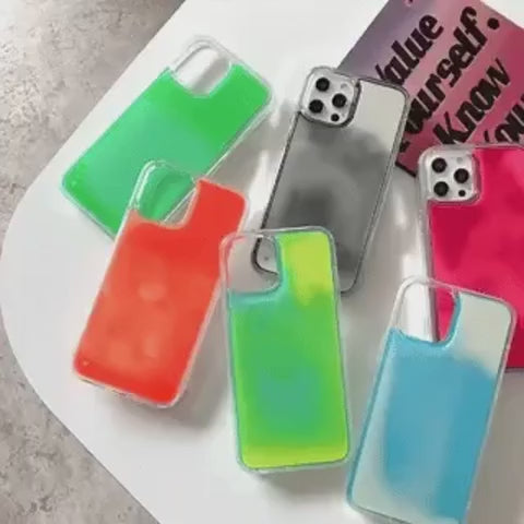 GlowSand Handytaschen-Set mit mehrfarbigem Flüssigkeitsdesign Mix