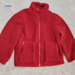 roter Teddy-Jacke