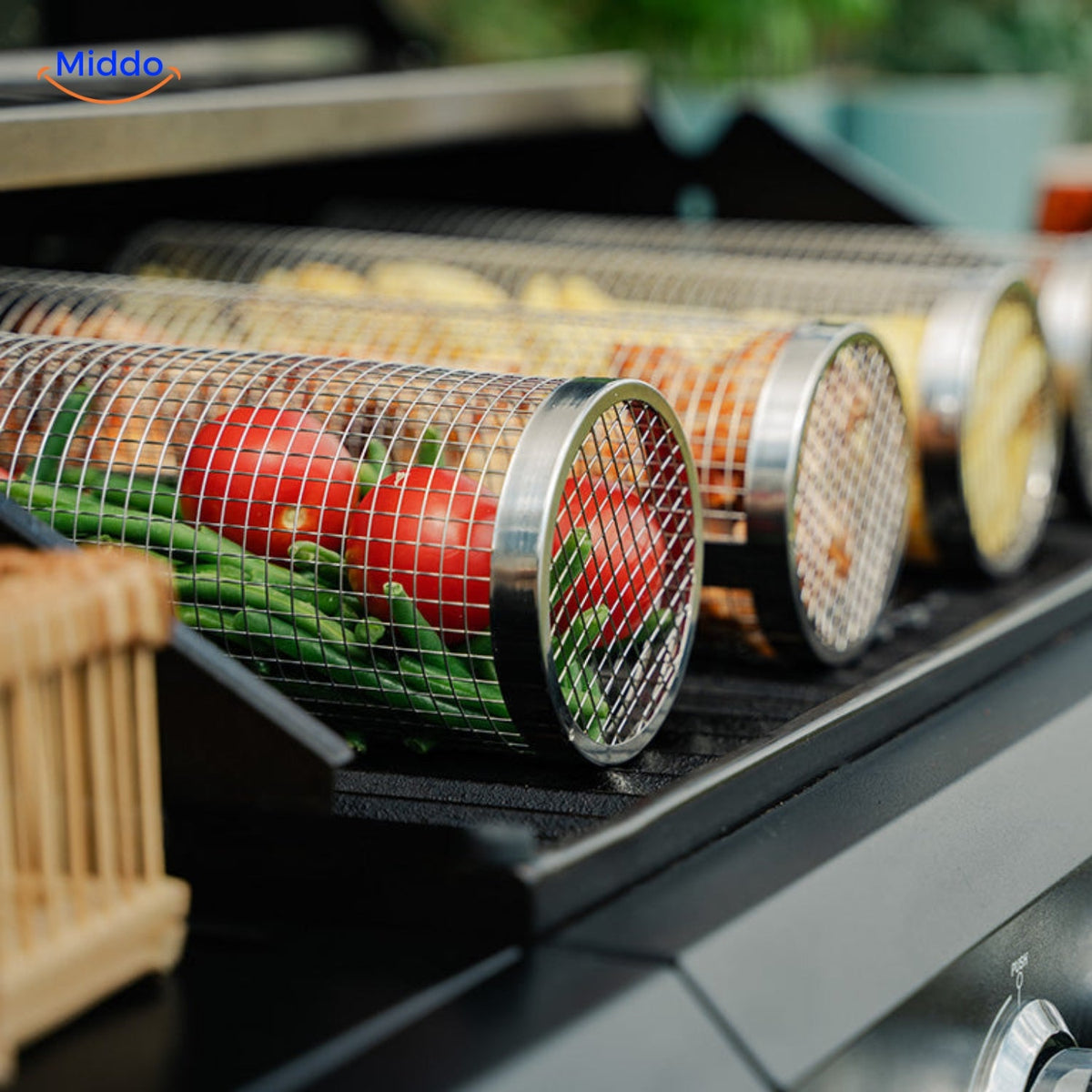 Gemüse gegrillt im RollingGrill™ Korb auf dem Grill