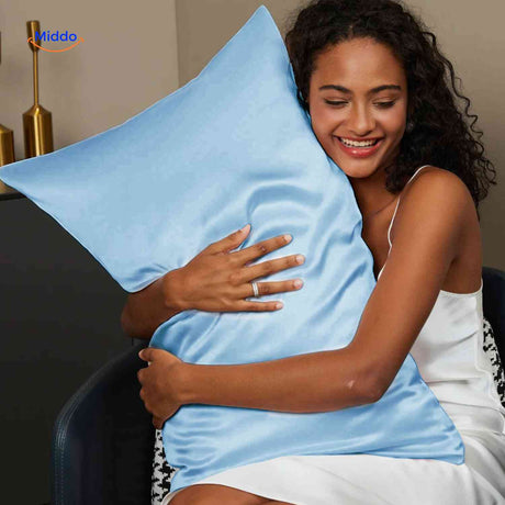Silkora Kissenbezug Blau Satin – Kuschelweich und Eleganz für Ihr Schlafzimmer. Jetzt entdecken! [ ](