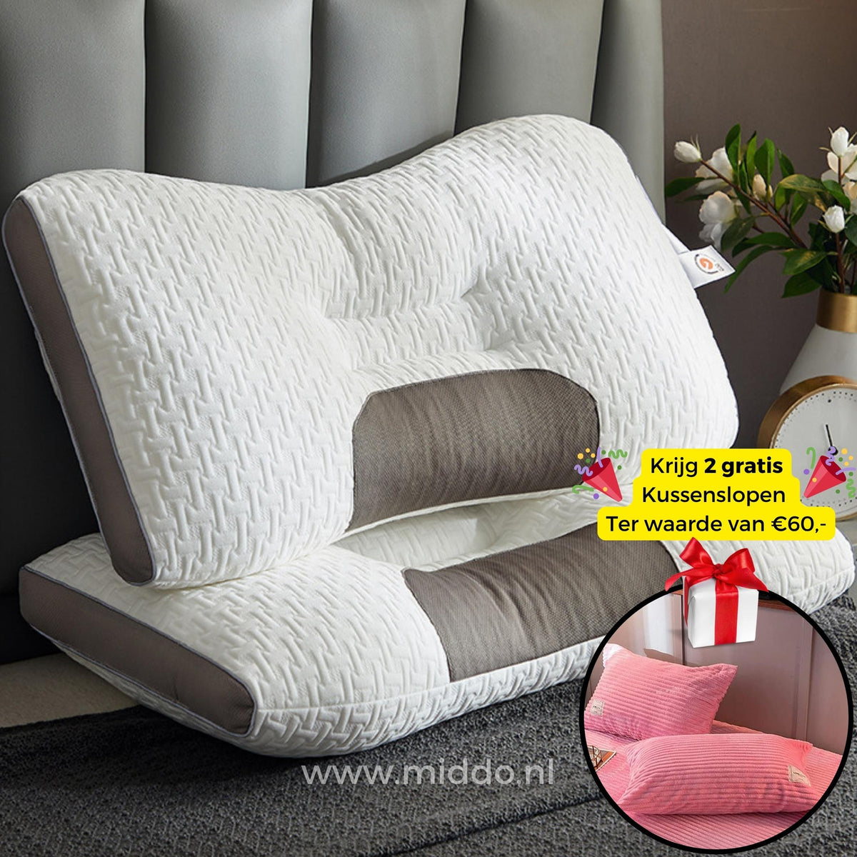 Kissen mit 2 kostenlosen rosafarbenen Samtkissenbezügen auf einem Bett
