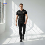 Smileywave T-Shirt Schwarz – Vollständiger Look im Studio | www.middo.de