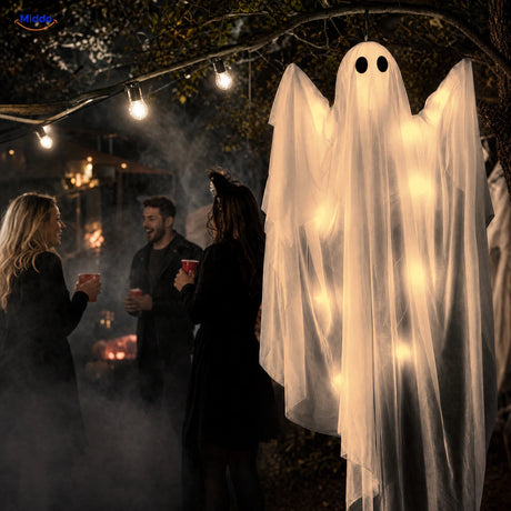 SpookGlow™ mit warmweißer Beleuchtung auf einer Halloween-Party
