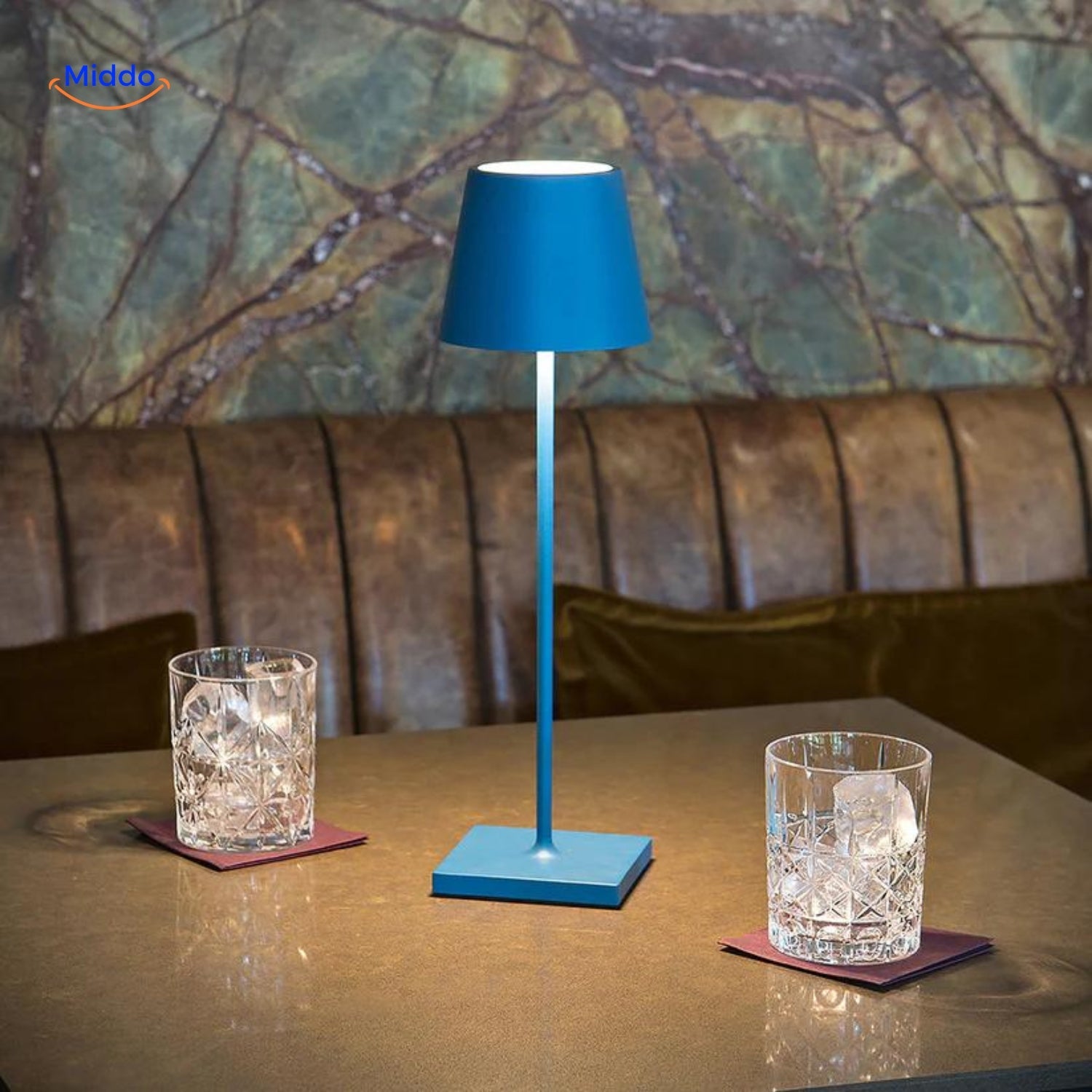 Stilvolle Blaue Lumiset Tischlampe