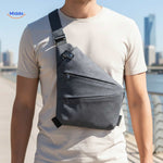 Stratos Damentasche mit pinker Tasche am U-Bahnhof - www.middo.de
