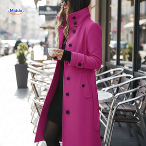 Veloursmantel in Rosa – Lange Jacke bei Café Entdecken Sie unseren eleganten, langen Veloursmantel in zartem Rosa. Perfekt für jeden Anlass – ob für einen Tag im Café oder einen besonderen Abend. Stil und Komfort vereint! Schauen Sie jetzt vorbei und sichern Sie sich Ihren neuen Lieblingsmantel