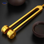 vibeclean Goldene Stimmgabel mit heilender Schale