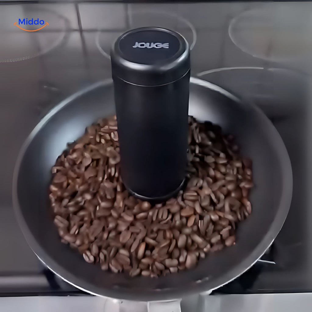 vibrogrind Mühle in Pfanne mit Kaffeebohnen verwendet zum Mahlen www.middo.de