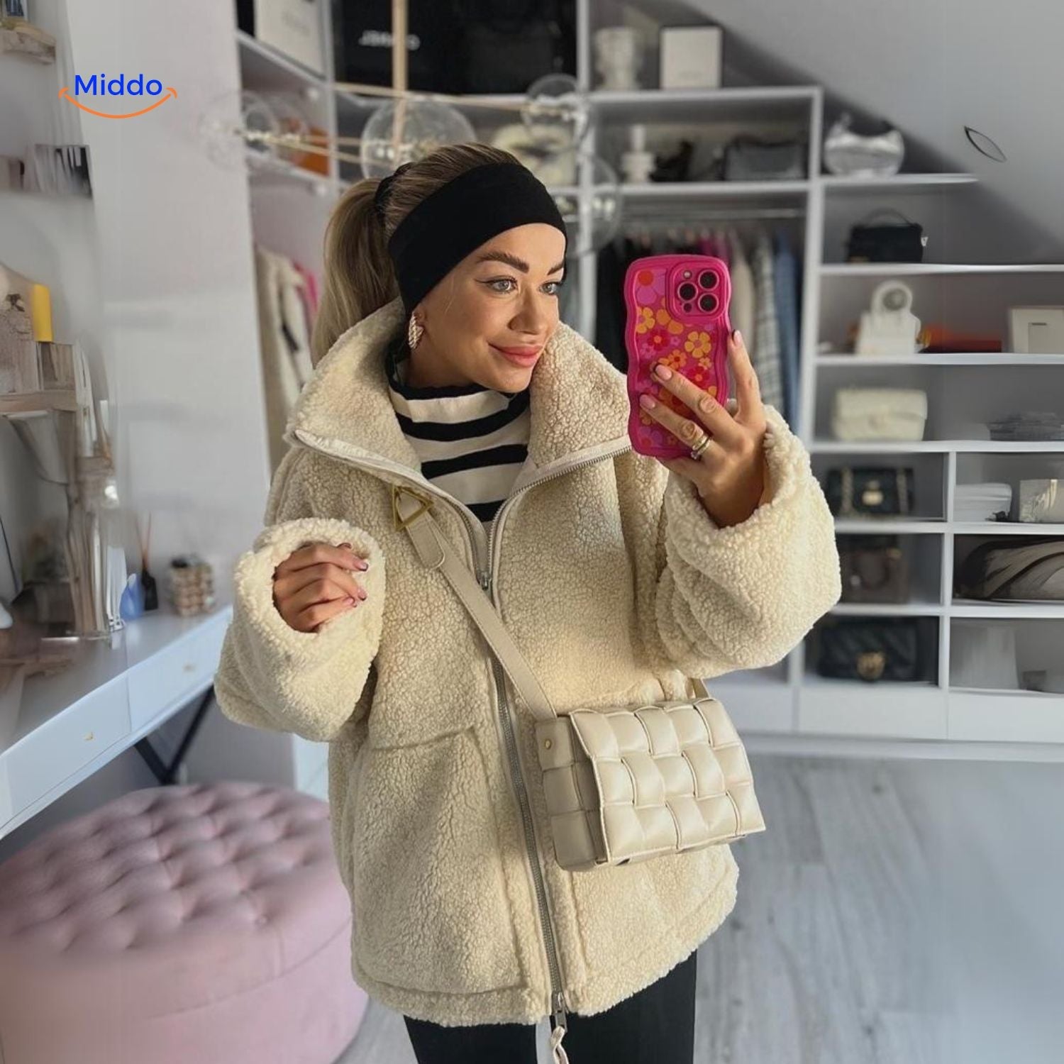 weiße Teddyjacke Streifen
